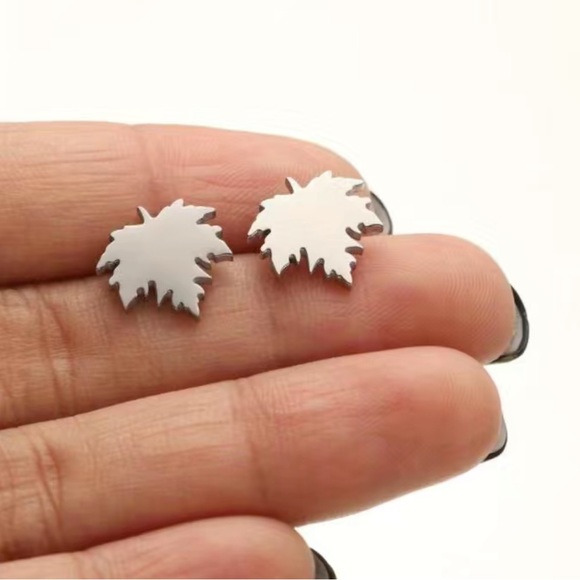 Autumn Leaf Earrings - Picture 5 of 6